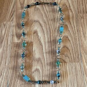 VINTAGE TURQUOISE MULTICOLORED DECORATIVE GLASS BEADED LOOPED BRASS 27" NECKLACE